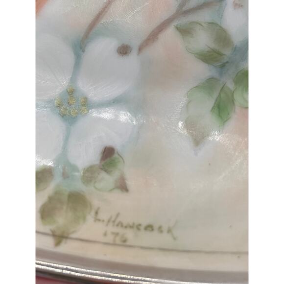 Vintage Hand Painted Cardinal Family and Dogwood Serving Plate - Picture 6 of 6